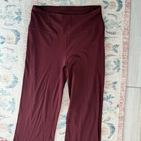 Lululemon Groove Flared Pant - Picture 4 of 7